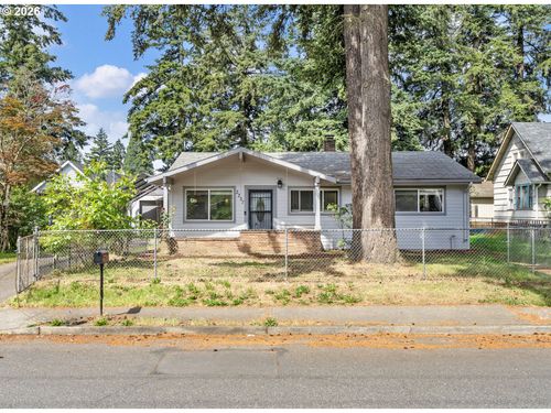 2237 Se 139th Ave, Portland, OR, 97233-2071 | Card Image