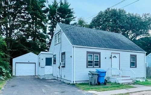 108 Middle Tpke W, Manchester, CT, 06040-4031 | Card Image