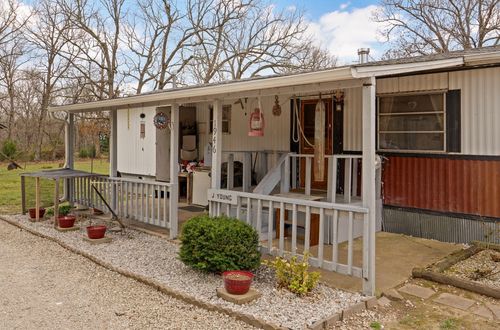 1946 E 555th Rd, Pleasant Hope, MO, 65725-8127 | Card Image