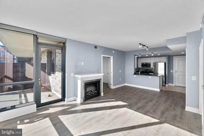 APT-909 - 2001 15 Th St N, Condo with 2 bedrooms, 2 bathrooms and null parking in ARLINGTON VA | Image 34