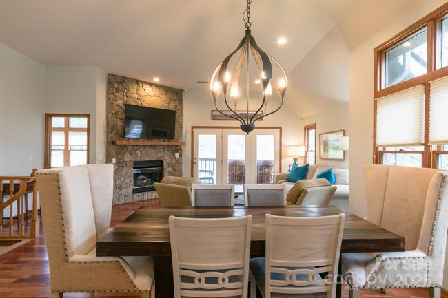 C - 220 Stoney Falls Loop, Condo with 3 bedrooms, 3 bathrooms and null parking in Burnsville NC | Image 14