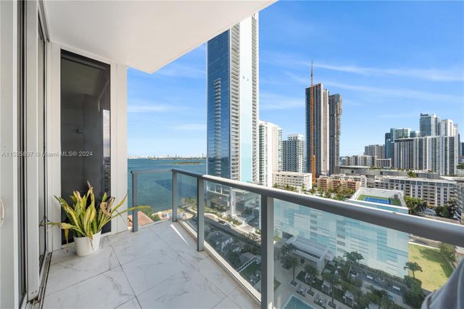 1702 - 601 Ne 27th St, Condo with 2 bedrooms, 2 bathrooms and null parking in Miami FL | Image 18