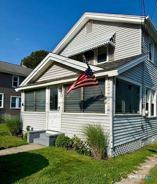 23 Warren St, Milford, CT, 06460-7367 | Card Image