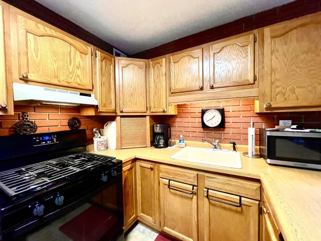 Apartment kitchen | Image 33
