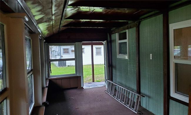 29108 Sentinel St, House other with 2 bedrooms, 2 bathrooms and null parking in NOBLETON FL | Image 6