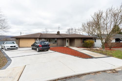 6 Short St, Carbondale, PA, 18407-1545 | Card Image