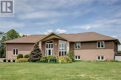 290 Seguin St, Chelmsford, ON, P0M1L0 | Card Image