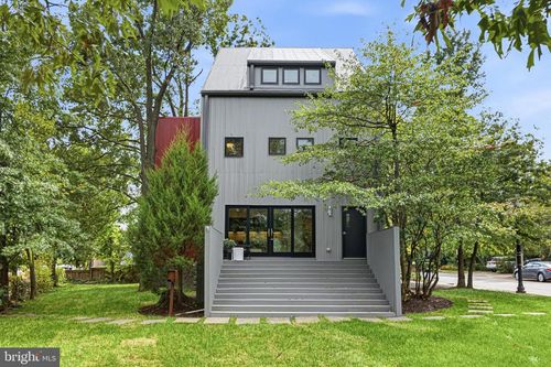 2790 Washington Blvd, ARLINGTON, VA, 22201-1945 | Card Image