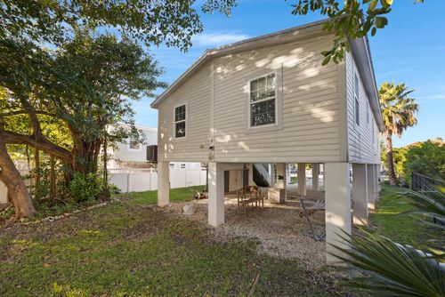 530 Avenue D, Key West, FL, 33040-5572 | Card Image