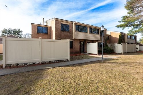 133-133 Greenbrook Dr, Stoughton, MA, 02072-4978 | Card Image