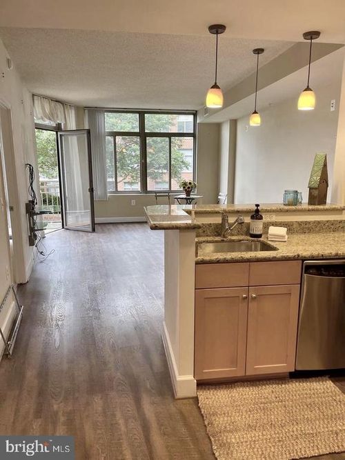 unit-326w-3600 S Glebe Rd, ARLINGTON, VA, 22202-2378 | Card Image