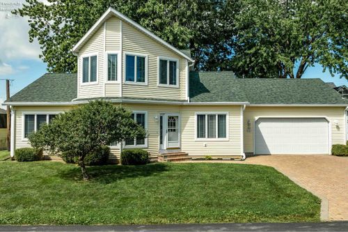 2970 N Swift Dr, Port Clinton, OH, 43452-3338 | Card Image