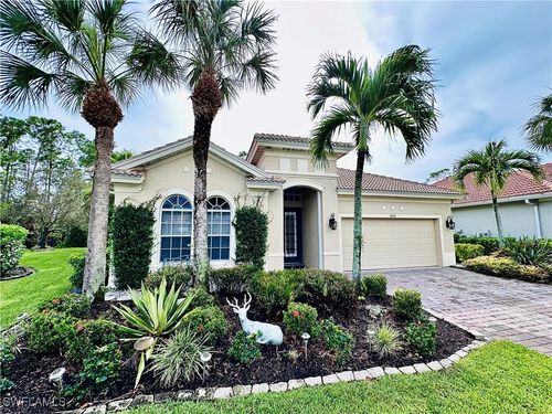 16152 Parque Ln, NAPLES, FL, 34110-2816 | Card Image