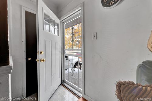 6251 Stahelin Ave, Detroit, MI, 48228-3832 | Card Image