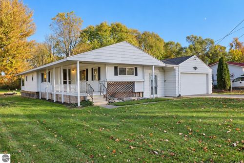 613 S Main, Ovid, MI, 48866 | Card Image