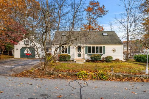 19 Mcgrath Rd, Pelham, NH, 03076-3211 | Card Image