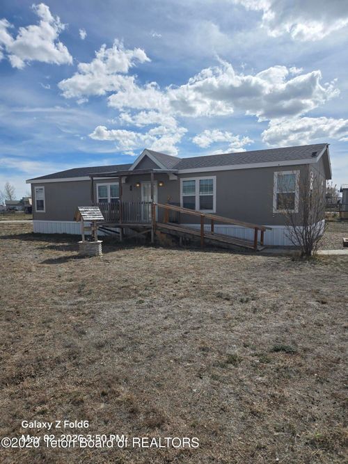 524 E 6th St, Big Piney, WY, 83113-5058 | Card Image