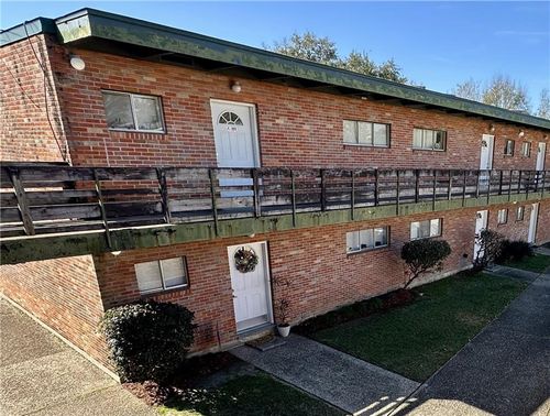 a-205-3838 Pontchartrain Dr, Slidell, LA, 70458-4838 | Card Image