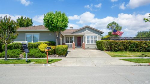 1975 Lansdowne Way, Petaluma, CA, 94954-3943 | Card Image