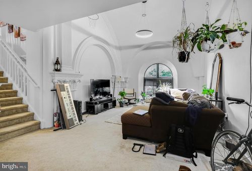 apt-310-2321 Fitzwater St, PHILADELPHIA, PA, 19146-1182 | Card Image