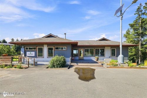 925 Seaplane Ct, Homer, AK, 99603-7904 | Card Image