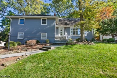 44 Rumson Rd, Livingston, NJ, 07039-3325 | Card Image