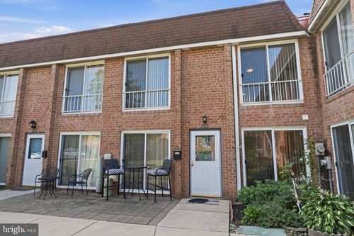 418 Brandywine Ct, WARMINSTER, PA, 18974-2094 | Card Image