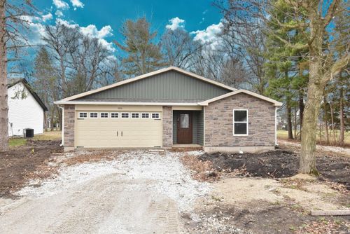 994 E 8th St, Fowler, IN, 47944-1607 | Card Image