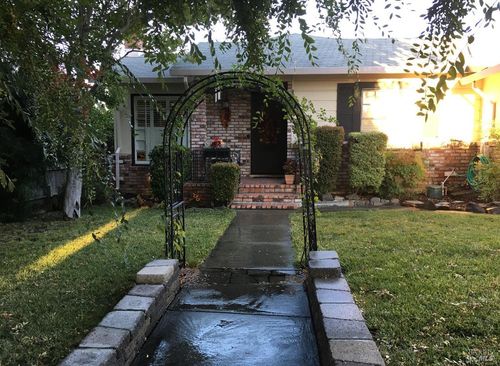 905 Valle Vista Ave, Vallejo, CA, 94590-3542 | Card Image