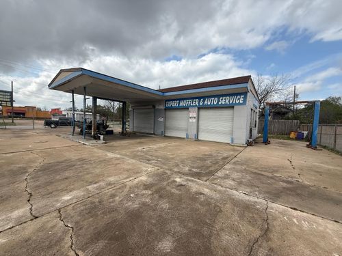 1398 Washington Blvd, Beaumont, TX, 77705-2036 | Card Image