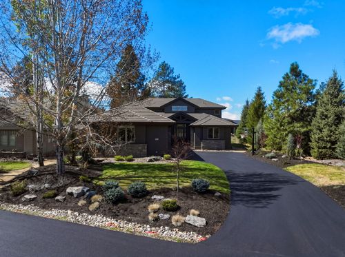 61807 Fall Creek Loop, Bend, OR, 97702-1106 | Card Image