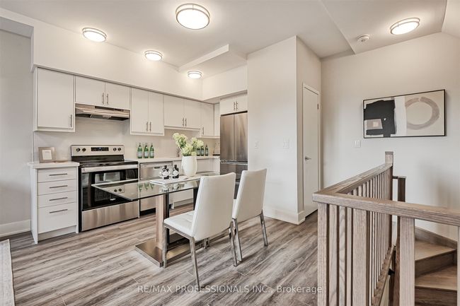 111 - 62 Dixfield Dr, House attached with 2 bedrooms, 2 bathrooms and 1 parking in Etobicoke ON | Image 4