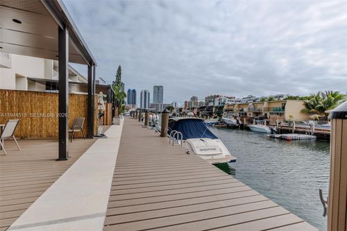 4-3920 Ne 168th St, North Miami Beach, FL, 33160-5105 | Card Image