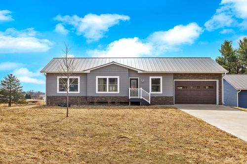 23415 Cherrywood St, Independence, WI, 54747-1103 | Card Image