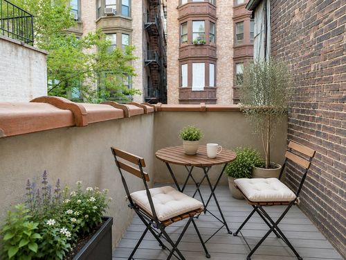 2e-257 W 91st St, New York, NY, 10024-1126 | Card Image