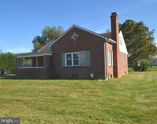 215 Main St, Biglerville, PA, 17307-8602 | Card Image