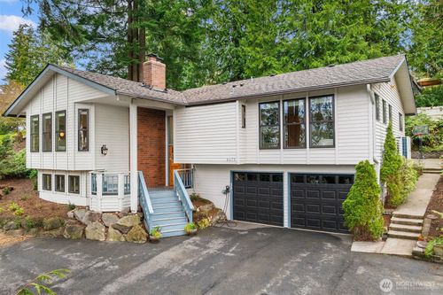 8475 Se 45th St, Mercer Island, WA, 98040-4038 | Card Image