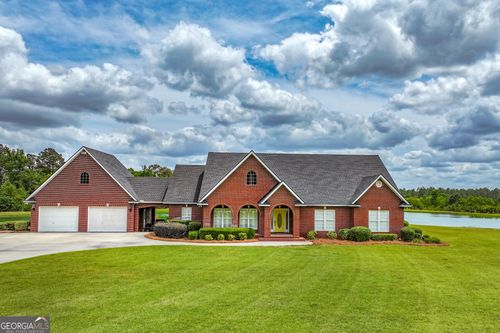 3860 Blalock Ave, Waycross, GA, 31503 | Card Image