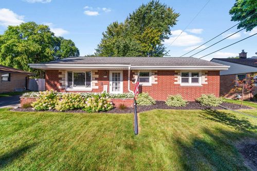 4413 S 62nd Street, Greenfield, WI, 53220 | Card Image