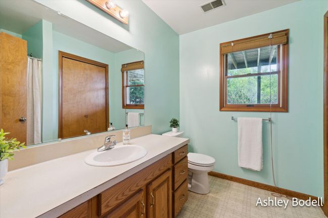 bathroom 2 | Image 27