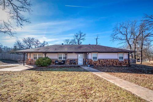 1505 E 8th St, Chandler, OK, 74834-4810 | Card Image