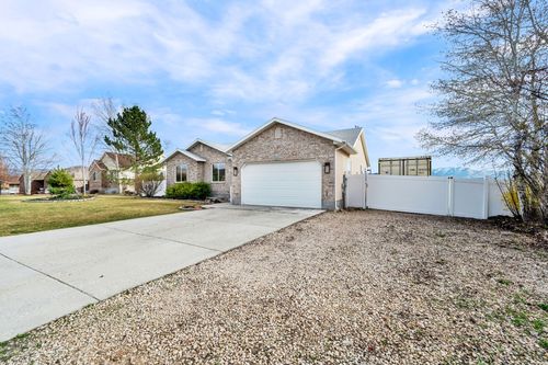 694 E 260 S, Midway, UT, 84049-6717 | Card Image