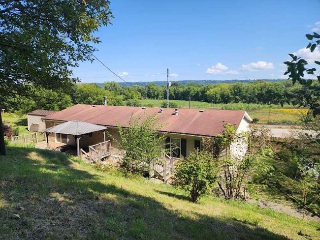 2316 Edwards Ln, House other with 3 bedrooms, 2 bathrooms and null parking in HARPERS FERRY IA | Image 11