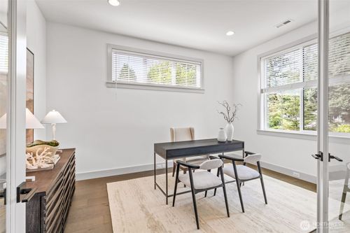 7310 151st Ave Ne, Redmond, WA, 98052-4211 | Card Image