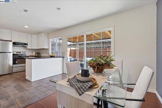 Dining Area | Image 8