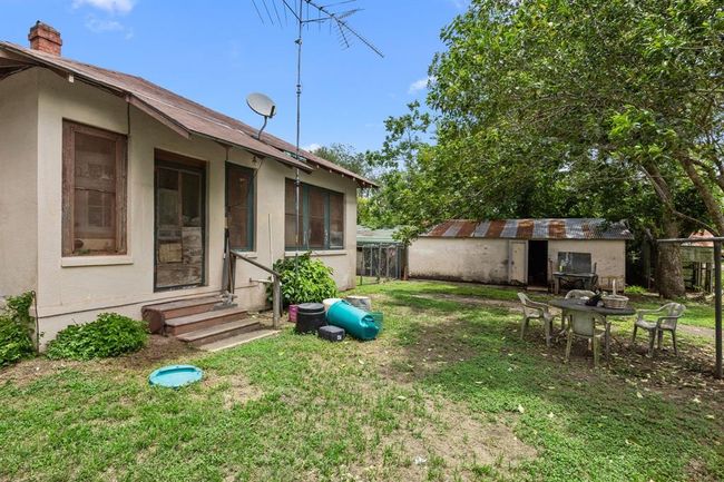 600 Brazos St, House other with 2 bedrooms, 1 bathrooms and 1 parking in Glidden TX | Image 16