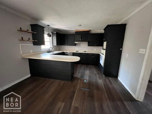 8172 Us 412 Hwy W, Paragould, AR, 72450 | Card Image