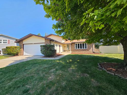 9123 Crestwood Ct, Munster, IN, 46321-4100 | Card Image