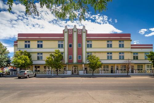 unit-204-110 Richmond Dr Se, Albuquerque, NM, 87106-2252 | Card Image