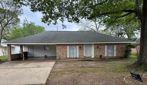 105 San Carlos Cir, Lafayette, LA, 70506-3836 | Card Image